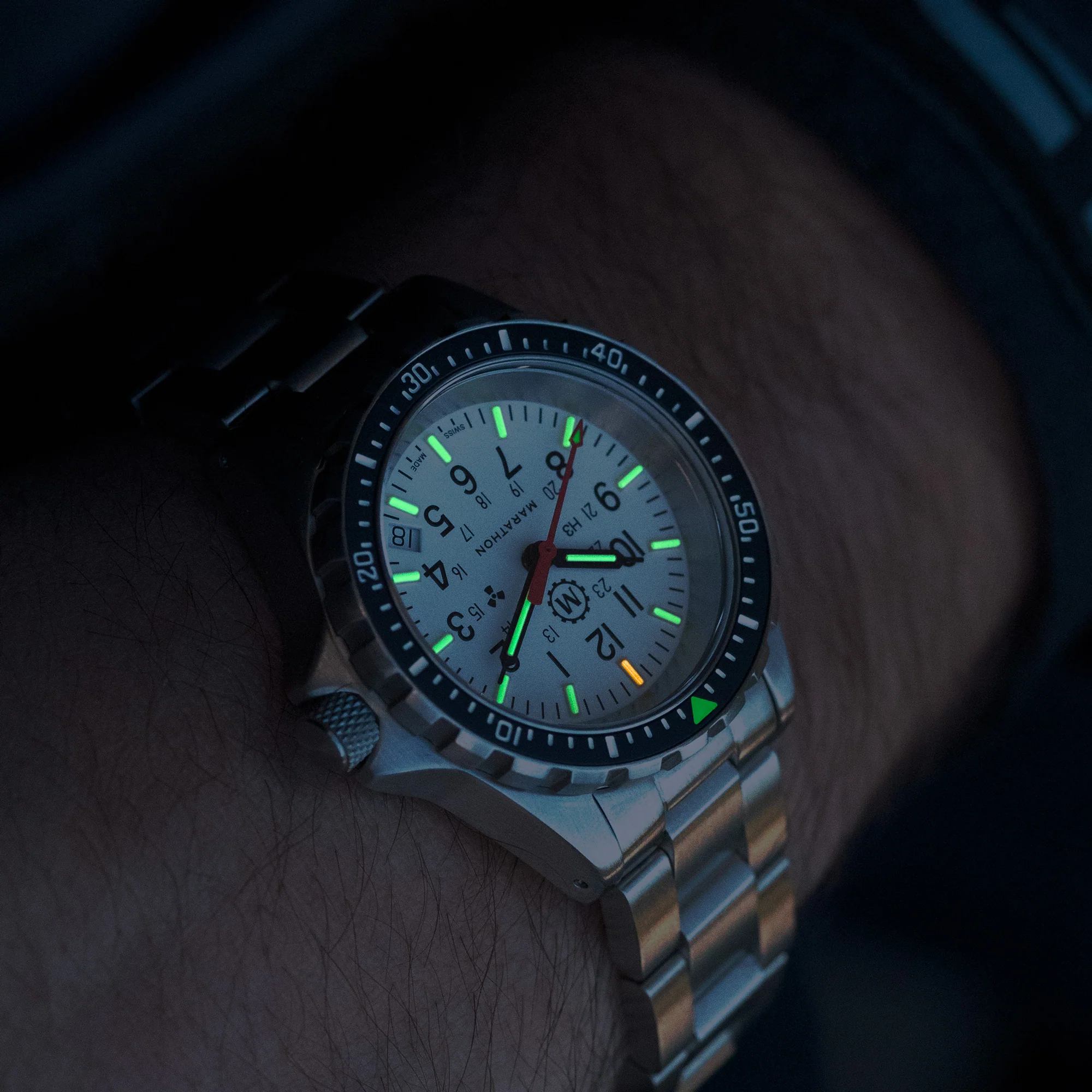 36mm Arctic Edition Medium Diver's Quartz (MSAR Quartz) with Stainless Steel Bracelet 2 36mm Arctic Edition Medium Diver's Quartz (MSAR Quartz) with Stainless Steel Bracelet
