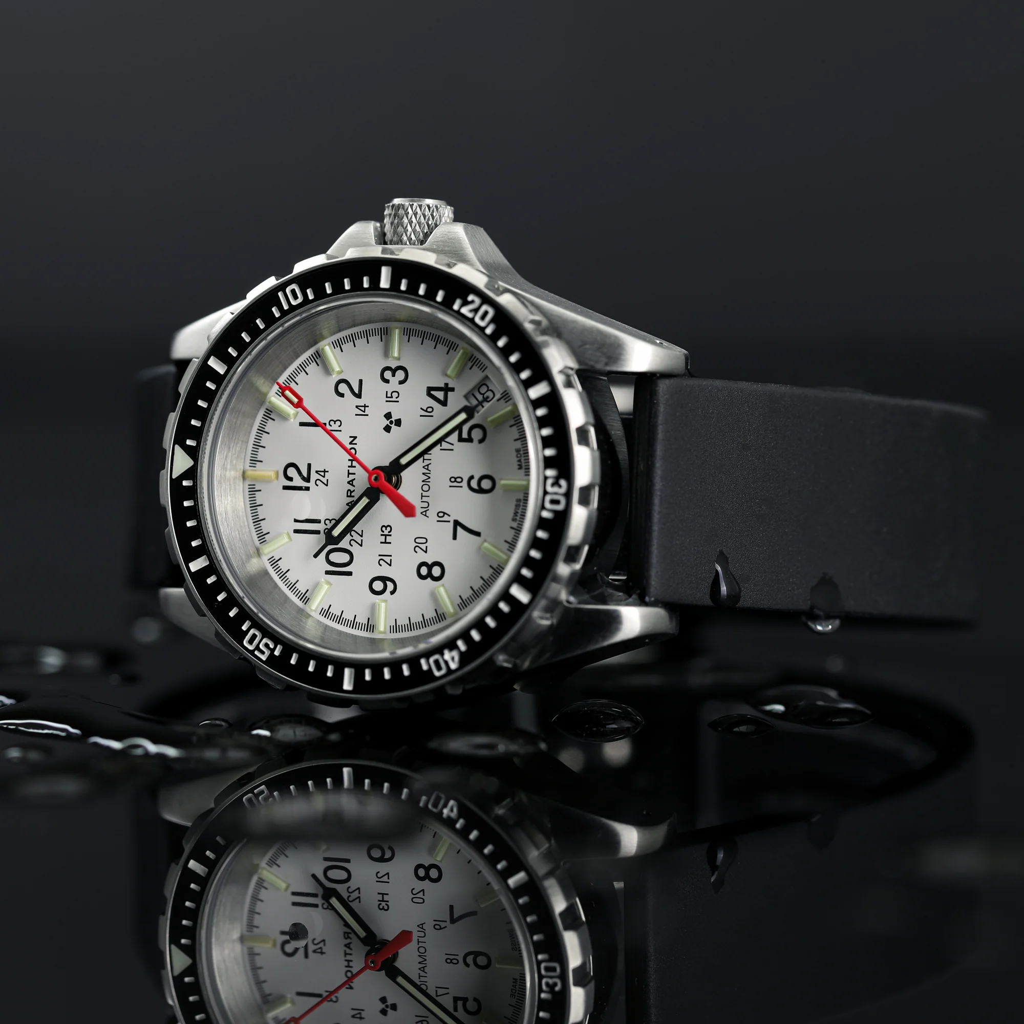36mm Arctic Edition Medium Diver's Automatic (MSAR Auto) 9 36mm Arctic Edition Medium Diver's Automatic (MSAR Auto)