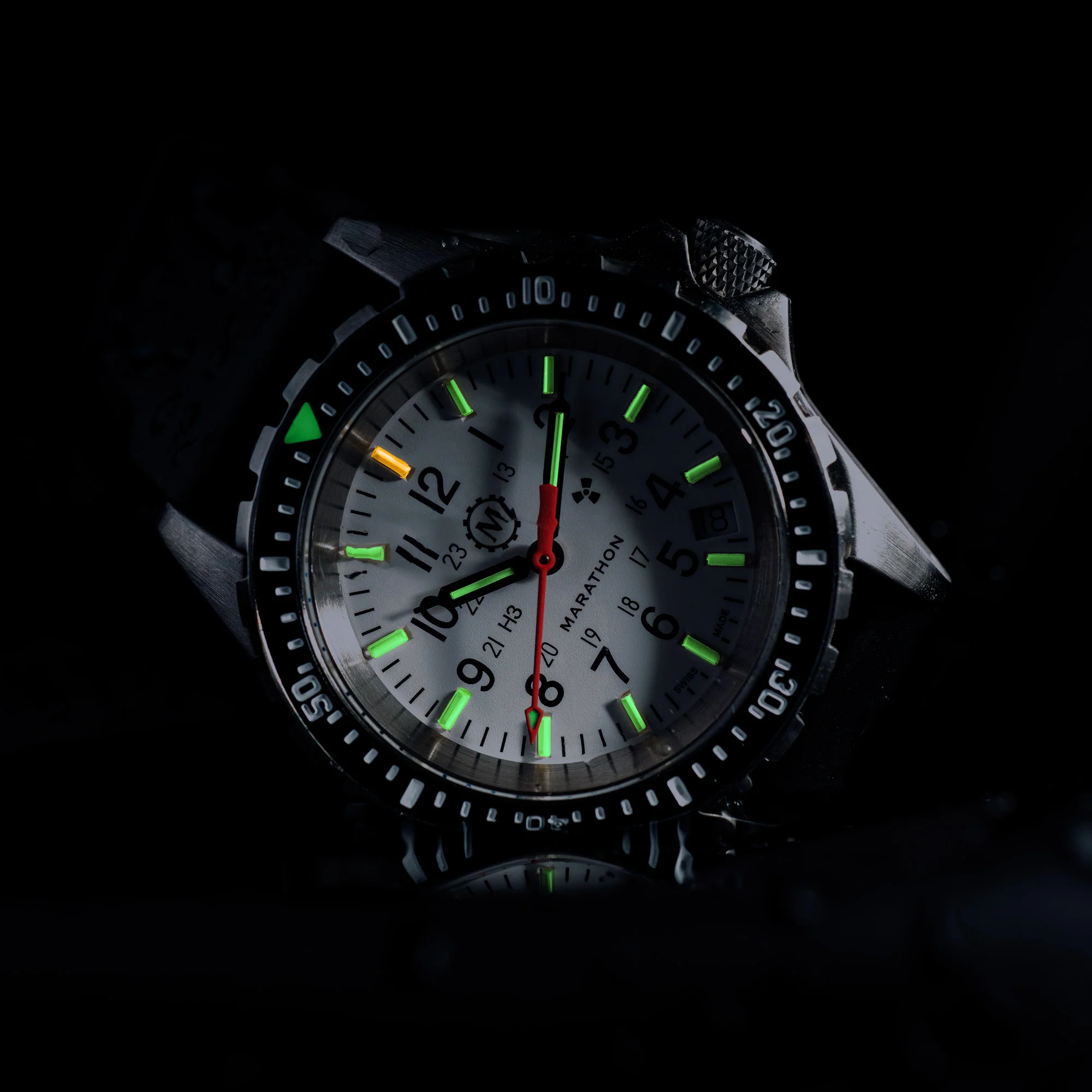 36mm Arctic Edition Medium Diver's Quartz (MSAR Quartz) 2 36mm Arctic Edition Medium Diver's Quartz (MSAR Quartz)