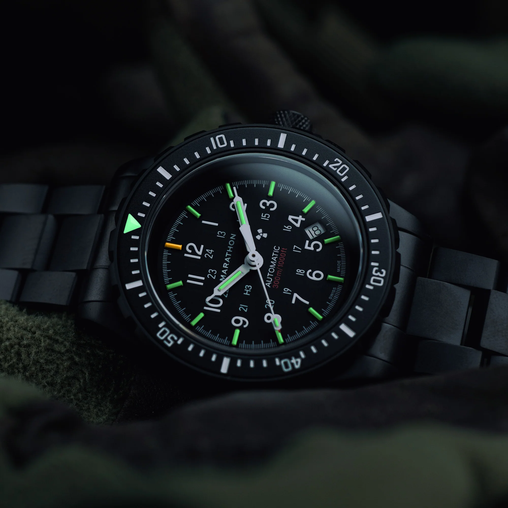 41mm Anthracite Large Diver's Automatic (GSAR) with Stainless Steel Bracelet