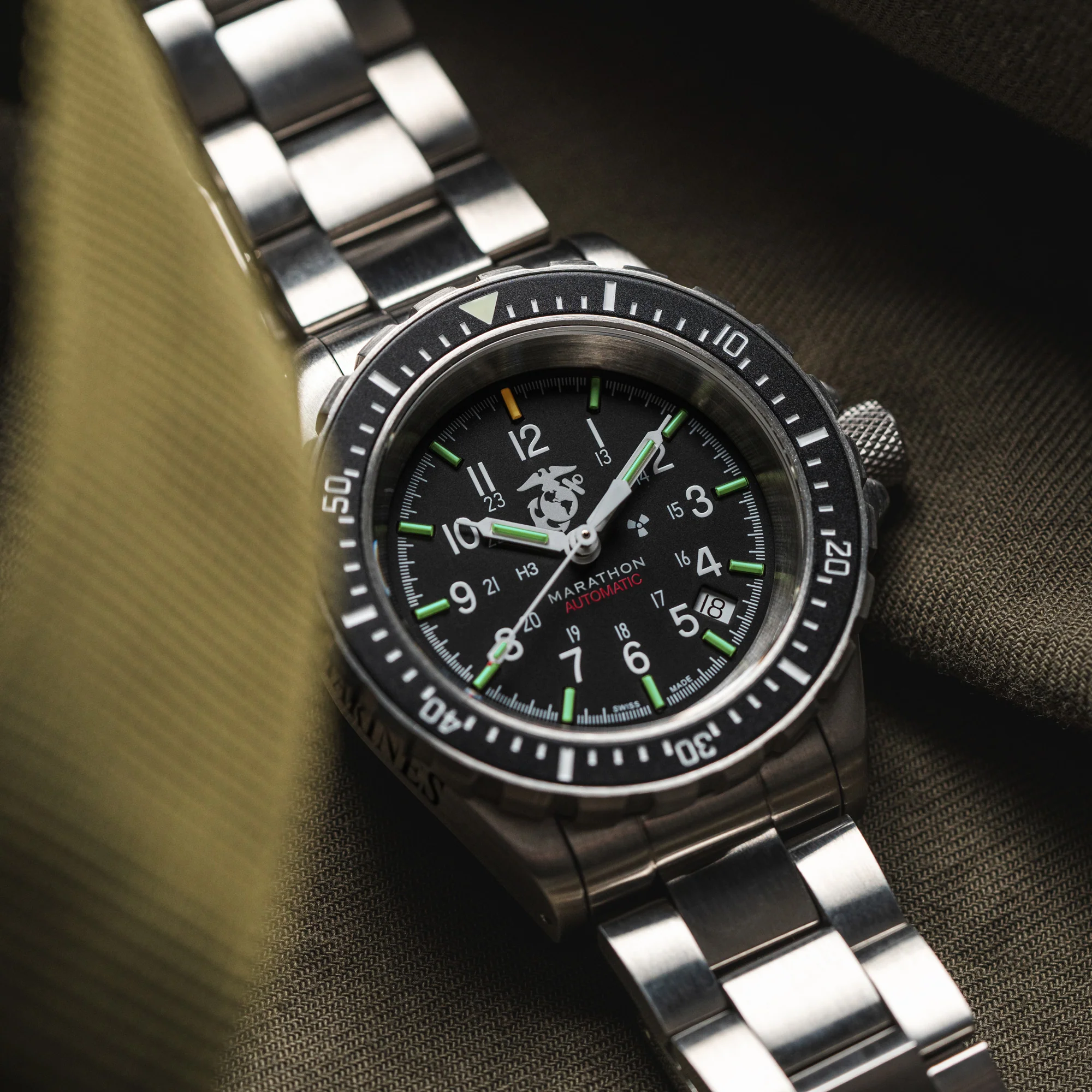41mm Official USMC™ Large Diver's Automatic (GSAR) with Stainless Steel Bracelet
