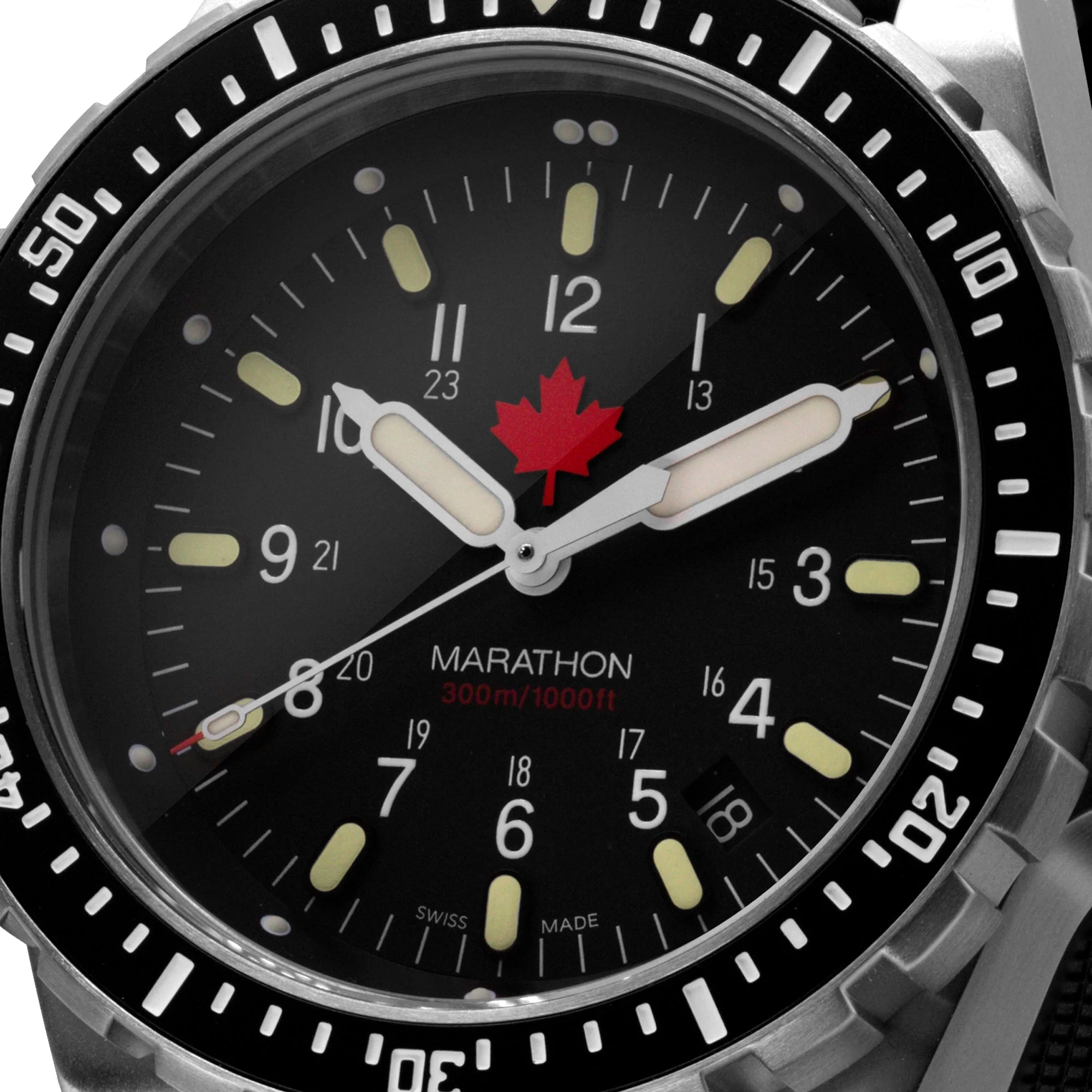 46mm Red Maple Jumbo Diver's Quartz (JSAR) with Stainless Steel Bracelet 7 46mm Red Maple Jumbo Diver's Quartz (JSAR) with Stainless Steel Bracelet