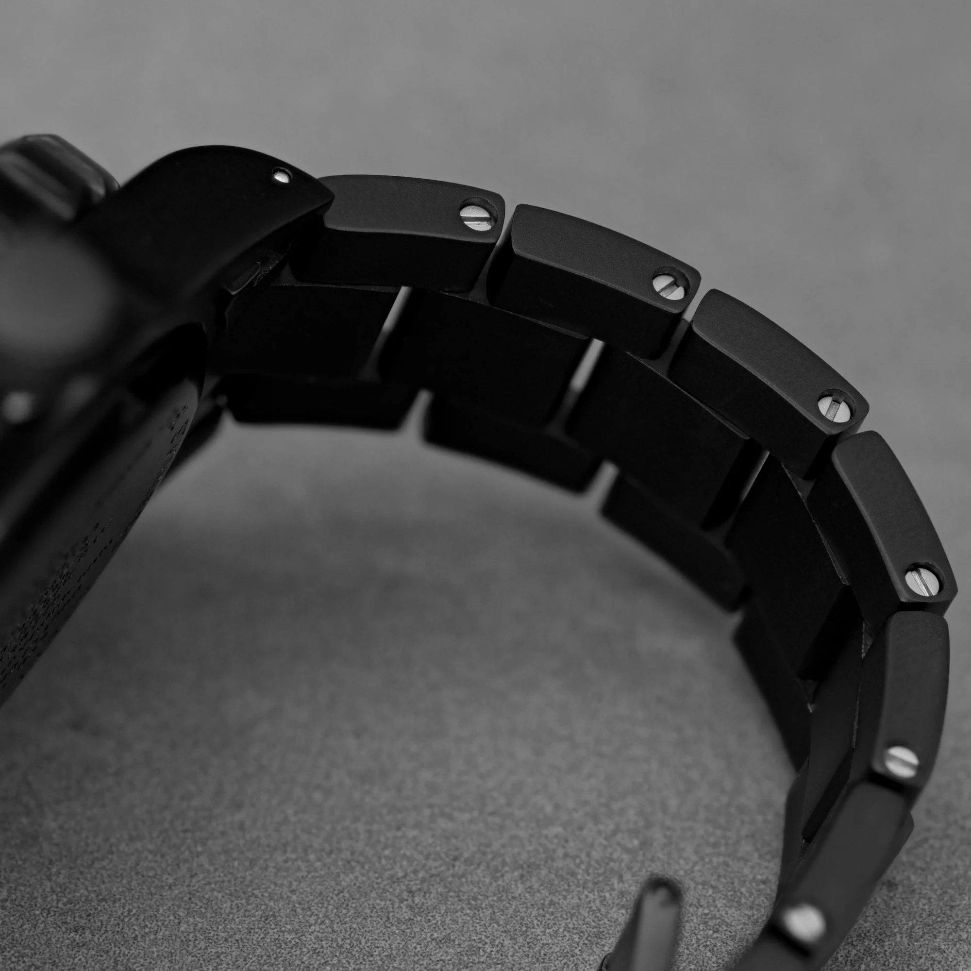 20mm Anthracite Stainless Steel Bracelet (For Large Dive) 6 20mm Anthracite Stainless Steel Bracelet (For Large Dive)