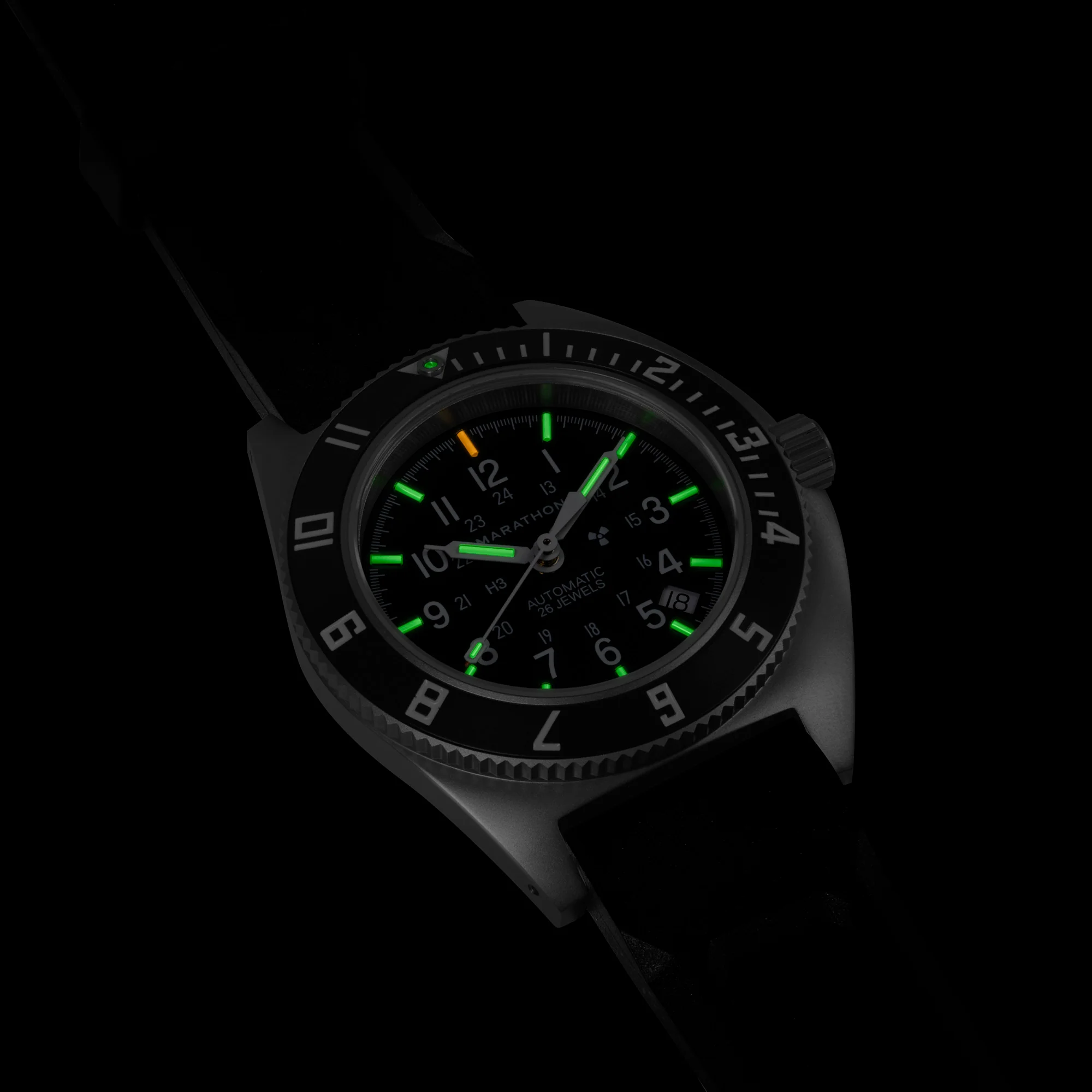 41mm Steel Navigator w/ Date Automatic (SSNAV-D AUTO) on Black 3-Piece Rubber Strap Kit