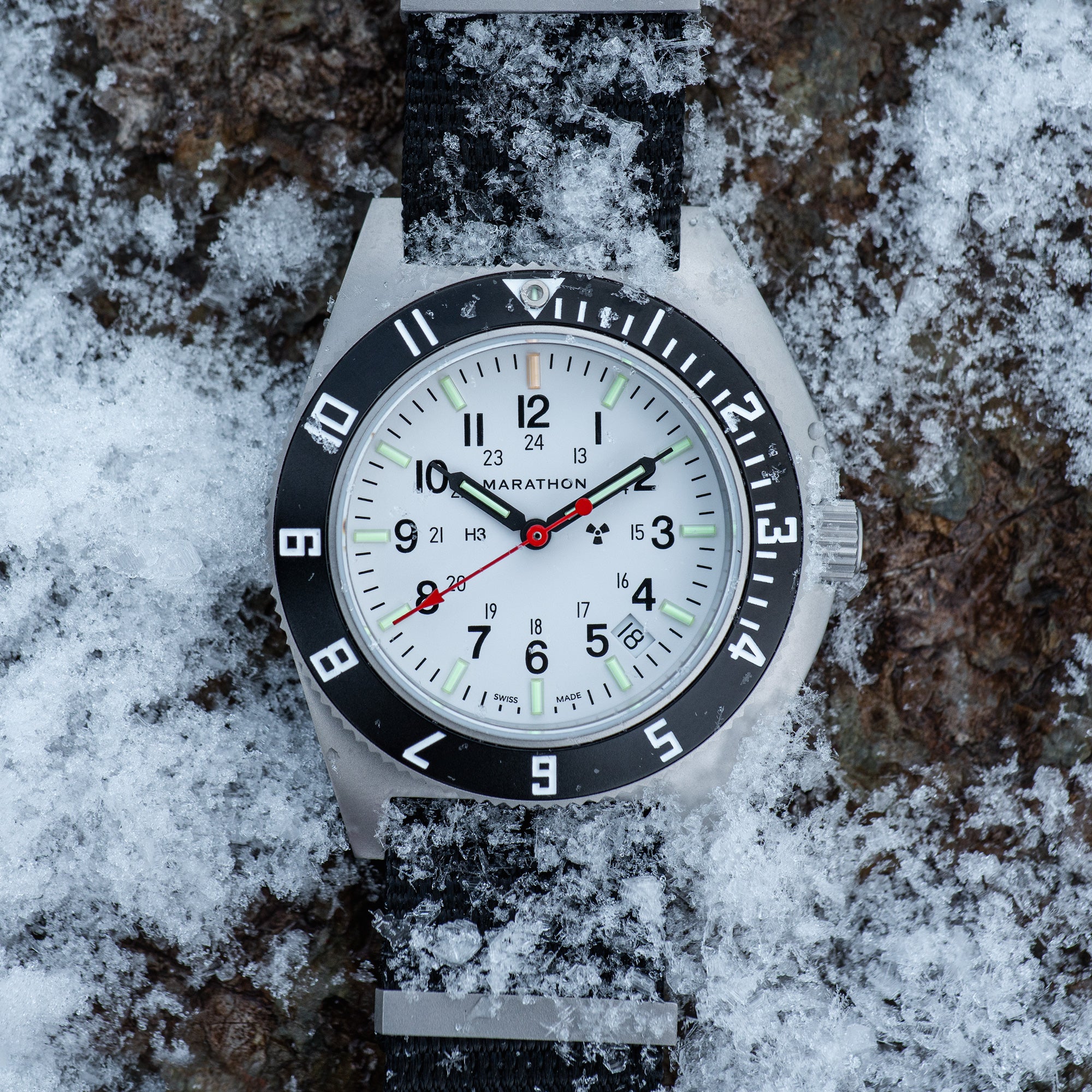 41mm Arctic Steel Navigator w/ Date (SSNAV-D) on Nylon DEFSTAN 8 41mm Arctic Steel Navigator w/ Date (SSNAV-D) on Nylon DEFSTAN