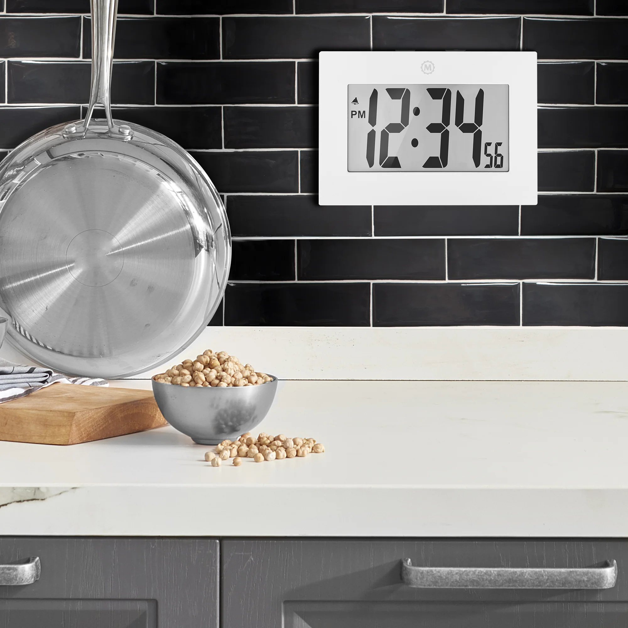 Clock, Large LCD display, white color (5/10)