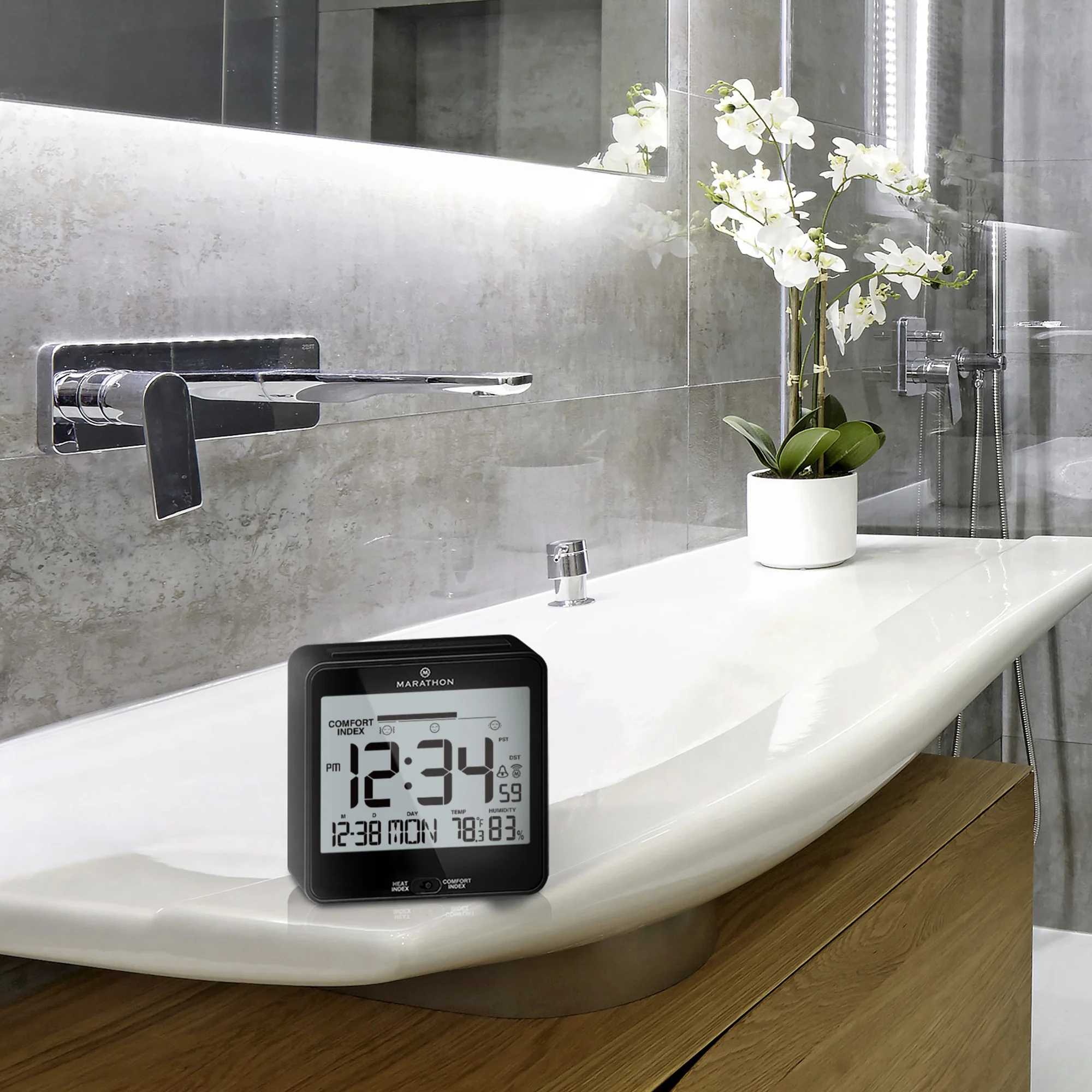 Self-Setting Desk Clock with Backlight, Heat & Comfort Index 9 Self-Setting Desk Clock with Backlight, Heat & Comfort Index