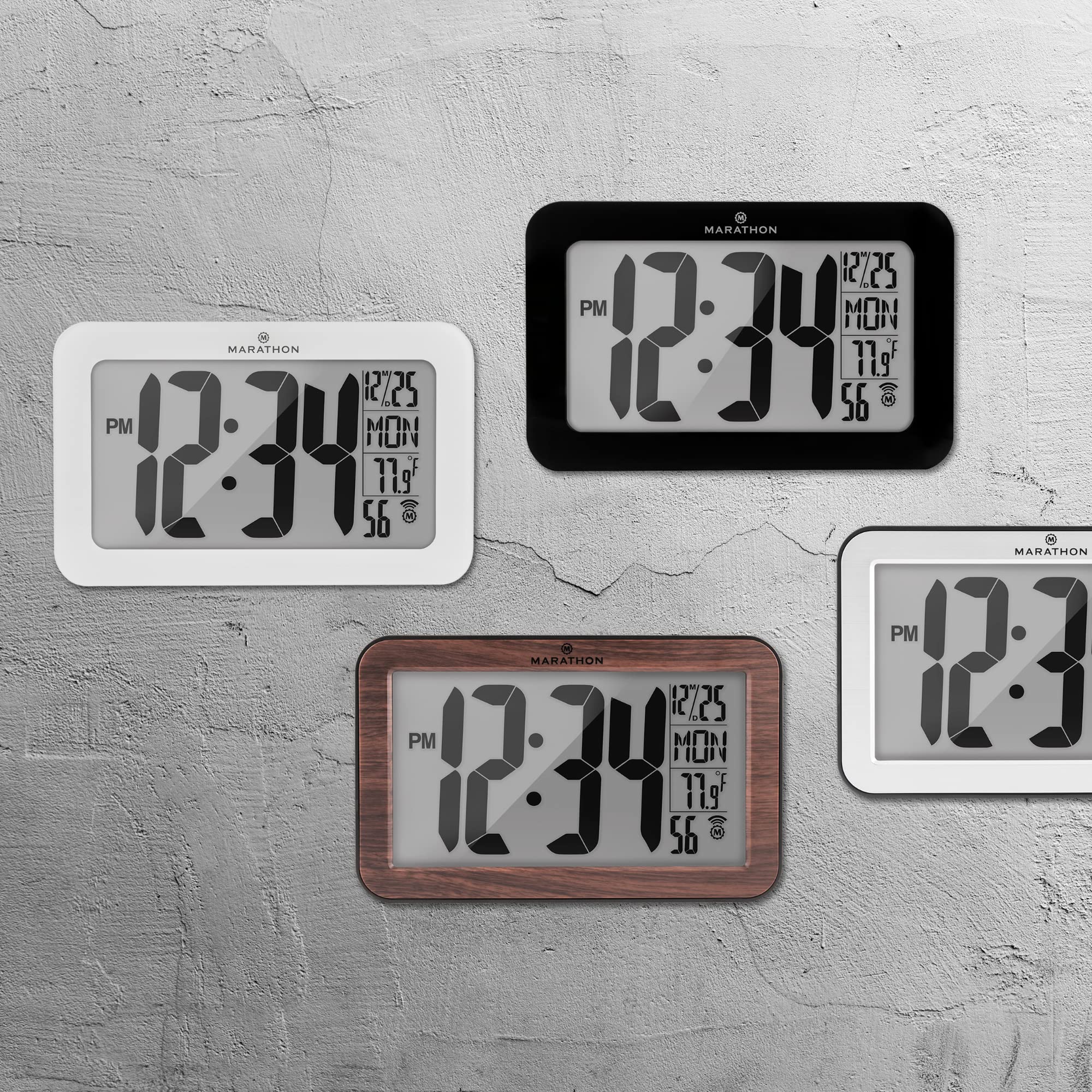 Self-Setting Wall Clock With 8 Time Zones - Silver (with Black Outline) 6 Self-Setting Wall Clock With 8 Time Zones - Silver (with Black Outline)