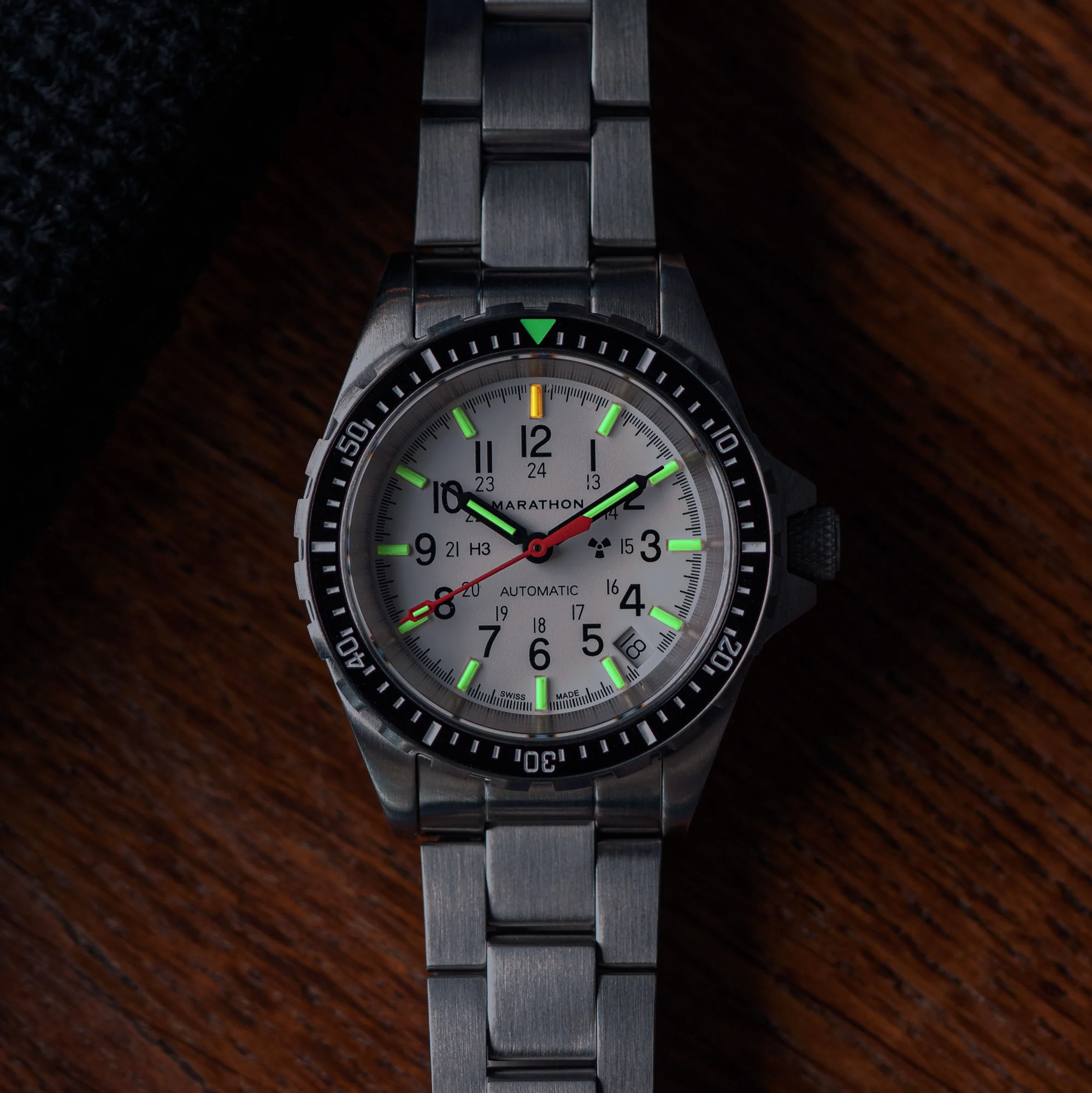 36mm Arctic Edition Medium Diver's Automatic (MSAR Auto) with Stainless Steel Bracelet 2 36mm Arctic Edition Medium Diver's Automatic (MSAR Auto) with Stainless Steel Bracelet